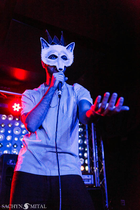 blog_wolf_colony_06