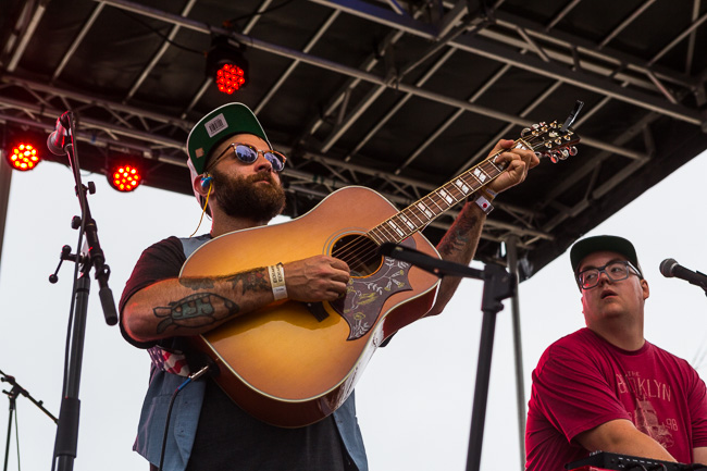 The Strumbellas’ Fun Folk Appeals to 4 Knots Festival-Goers (Interview + Photos)